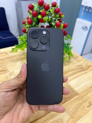 iPhone 15 Pro