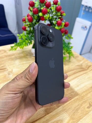 iPhone 15 Pro