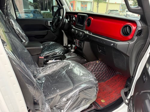 Jeep Wrangler ឆ្នាំ2018 ក្រដាសពន្ធ មហាថ្មី