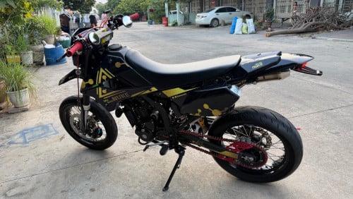 Kawazaki D-Tracker