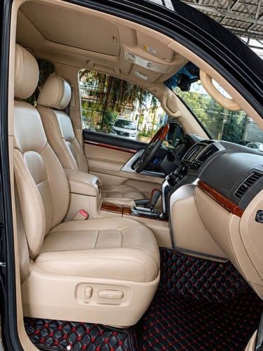 Land Crusier 2013 VIP