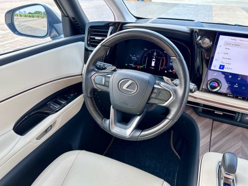 Lexus LM350h 2024 Spec Europe Full Option