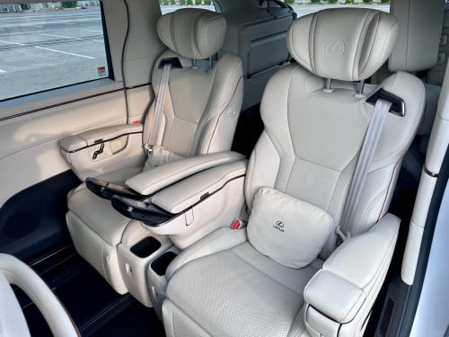Lexus LM350h 2024 Spec Europe Full Option