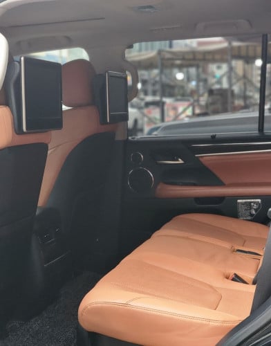 LEXUS LX570 2016 Full Option (ទូរទឹកកក)