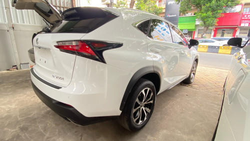 LEXUS NX200T F-SPORT 2016