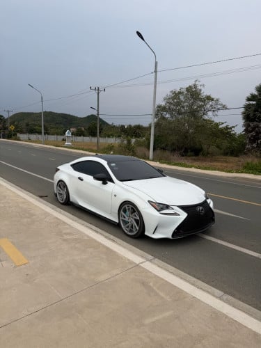 Lexus RC200T F Sport