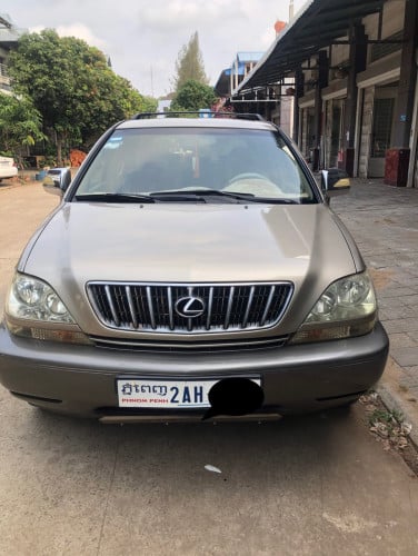 Lexus RX 300 2002 ប៉ុង1 ពណ៏ទឹកមាសថ្មីអស់ទាស់