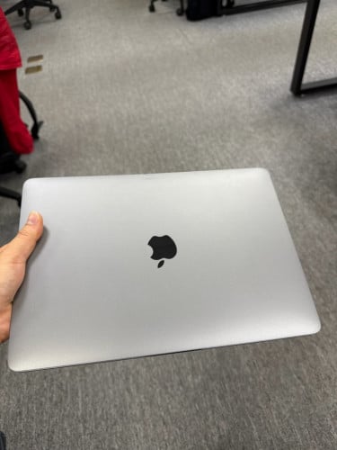 Macbook Pro 2017 512G លក់ធូរៗ 245$