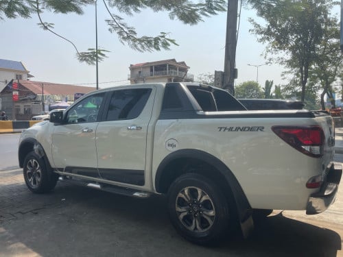 Mazada Thunder Full option 2020 3.2L ថ្មីខ្លាំង
