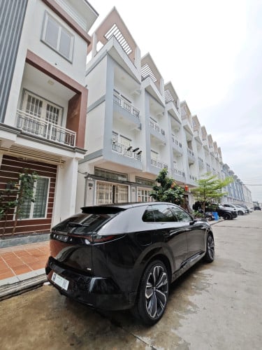 Mazda EZ60 មិនទាន់មានស្លាកលេខ4000km ថ្មី 36999