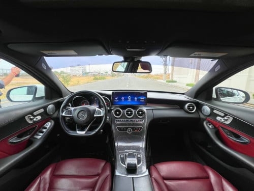 MERCEDES-BENZ C300 Year: 2015 Option: AMG PACKAGE