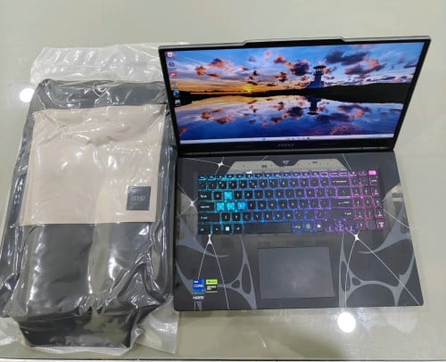 MSI Cyborg 17 99.99% ឆ្នាំ 2026 ស្អាតដូចថ្មី