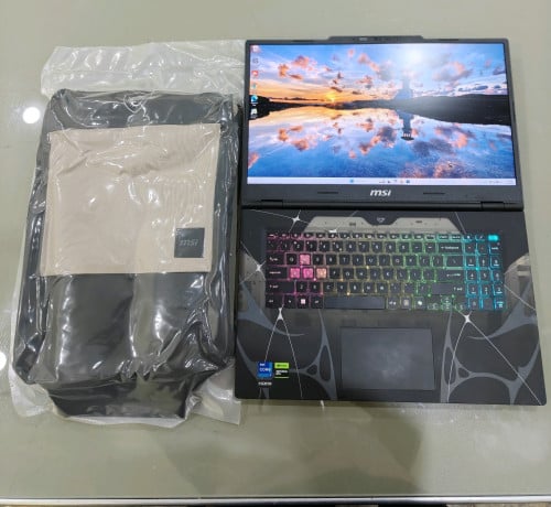 MSI Cyborg 17 99.99% ឆ្នាំ 2026 ស្អាតដូចថ្មី