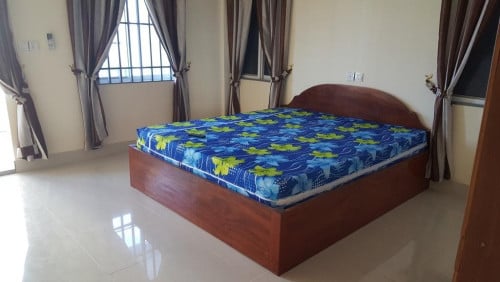 Nice 1Bedroom +2Baths Apartment Big balcony Russian Market