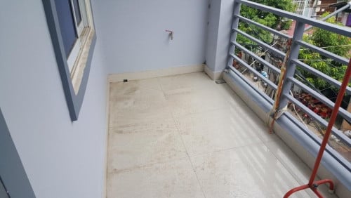 Nice 1Bedroom +2Baths Apartment Big balcony Russian Market