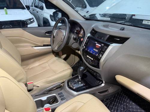 Nissain Navara 2020