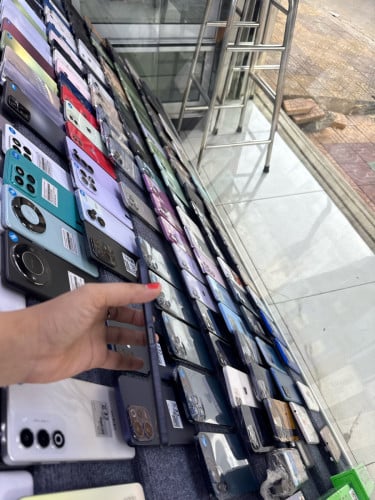 OPPO A57(128g)ស្អាតសំនុំស្រុីន