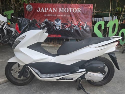 PCX125 2017model ទើបមកដល់ពីប្រទេសជប៉ុនមកឃ្លាំងយើងខ្ញុំ