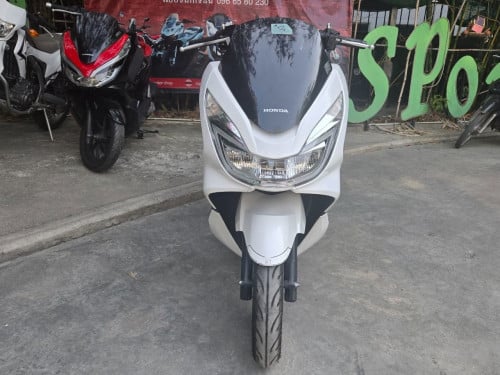 PCX125 2017model ទើបមកដល់ពីប្រទេសជប៉ុនមកឃ្លាំងយើងខ្ញុំ