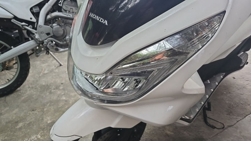 PCX125 2017model ទើបមកដល់ពីប្រទេសជប៉ុនមកឃ្លាំងយើងខ្ញុំ