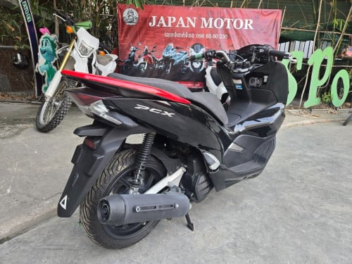 PCX125 2020model ទើបមកដល់ពីប្រទេសជប៉ុនមកឃ្លាំងយើងខ្ញុំ