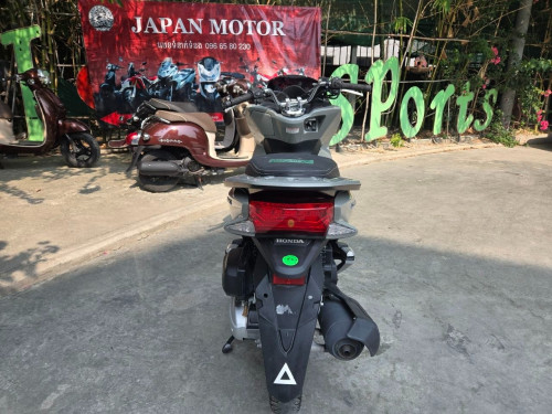PCX125cc ទើបមកដល់ពីប្រទេសជប៉ុនមកឃ្លាំងយើងខ្ញុំ