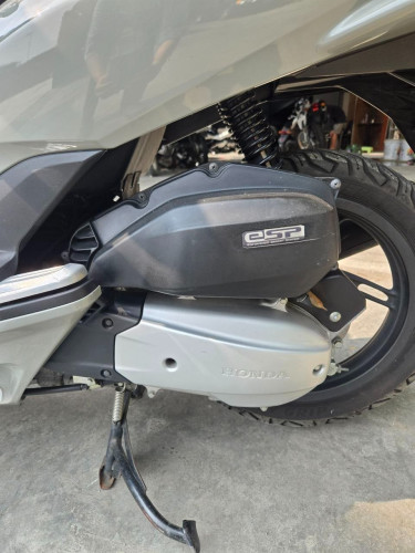 PCX125cc ទើបមកដល់ពីប្រទេសជប៉ុនមកឃ្លាំងយើងខ្ញុំ