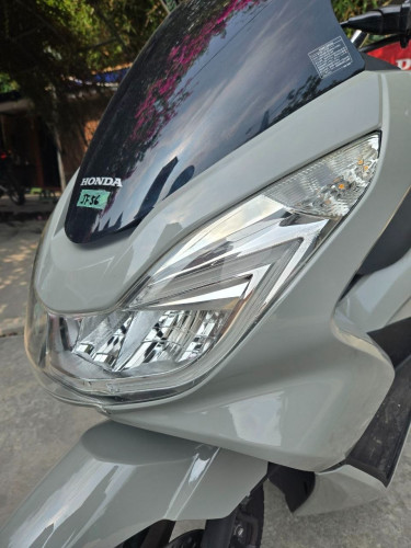 PCX125cc ទើបមកដល់ពីប្រទេសជប៉ុនមកឃ្លាំងយើងខ្ញុំ