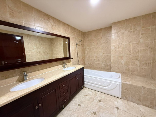 Penthouse 3 Bedroom For rent