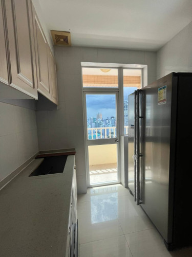 Penthouse 5Bedroom For rent