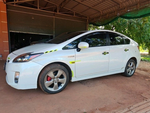 Prius 010 option 5 Advance