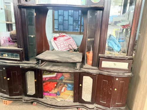 Resell ទូតាំងឈើវិញ