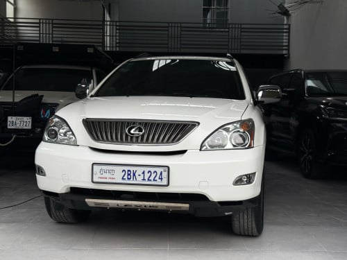 Rx 330 2004 Half Full ប៉ុងមួយ ក្នុងលឿង