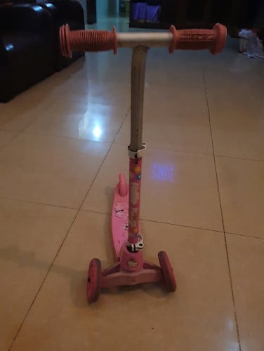 Scooter កូនក្មេង