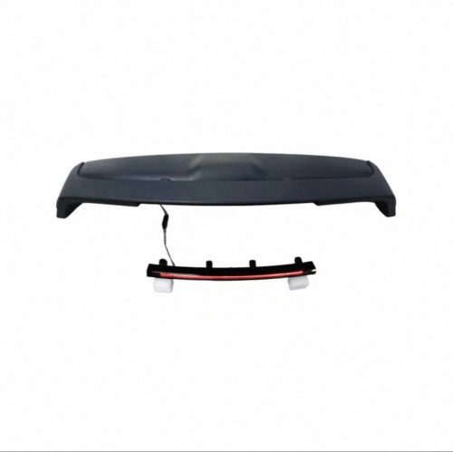 Spoiler and tailight for range rover sport