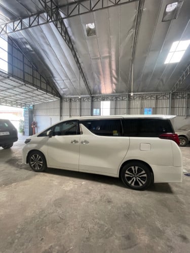 Toyota Alphard 2018 V6 3.5 សំរាប់លក់