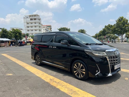 Toyota Alphard V6 (បង់រំលស់100%)