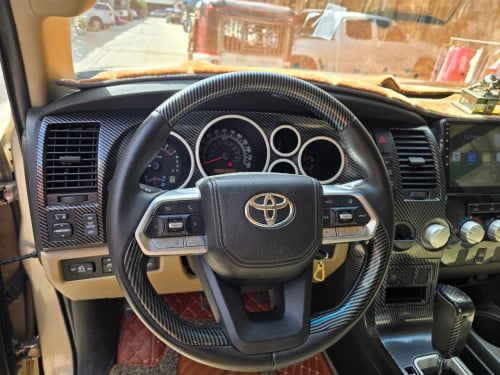 Tundra 07up 21 ទ្បានស្អាត អត់បុកបះ កង់ថ្មី4គ្រប់ ម៉ាសីុនមិនដែរជុសជុល