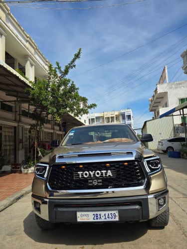 Tundra 07up 21 ទ្បានស្អាត អត់បុកបះ កង់ថ្មី4គ្រប់ ម៉ាសីុនមិនដែរជុសជុល