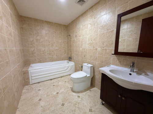 Unit 2 bedroom Available to rent Next to National Stadium