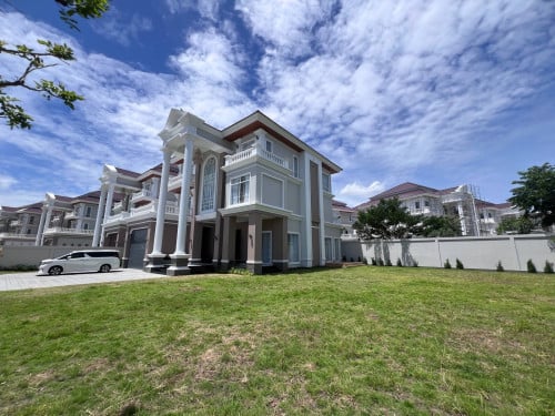 Villa for RENT! • Location: Borey PH Boueng Snor.