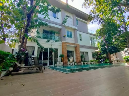 Villa Queen B 5 Beddroom Corner House  For Rent At Peng Hout Beoung Snor || 3500$/Month