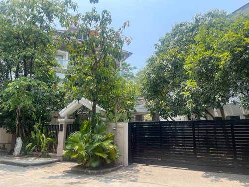 Villa Queen B 5 Beddroom Corner House  For Rent At Peng Hout Beoung Snor || 3500$/Month