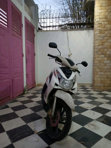 Yamaha with registration card