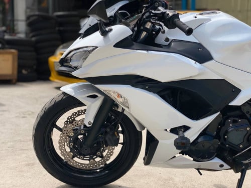 Zx 650rr2019 លក់ប្រញាប់លុយ