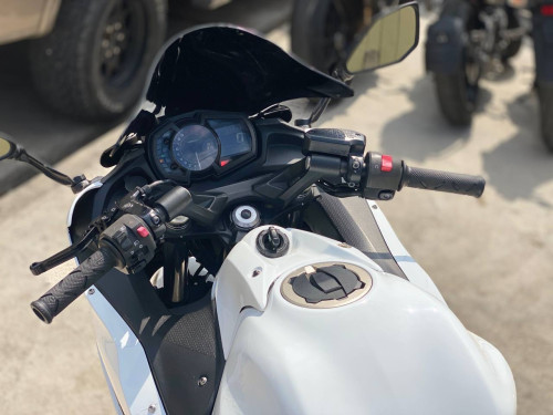 Zx 650rr2019 លក់ប្រញាប់លុយ