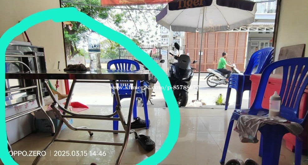 លក់តុ កៅអីជ័រ នៅថ្មី97%ទុកចោលពីរនឹង50$ បូកកៅអីជ័រ5នៅថ្មីមួយ3.5$$$