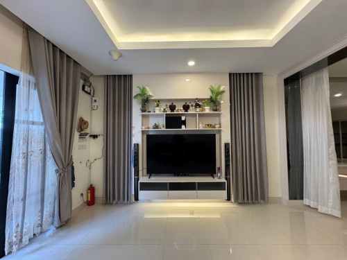 វីឡាភ្លោះ សម្រាប់លក់