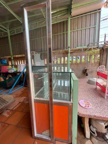 ទូកញ្ចក់
