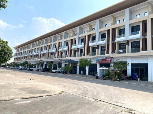 ផ្ទះអាជីវកម្មលក់ក្នុងបុរីរុងរឿង